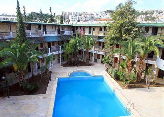 Hotel Colossus