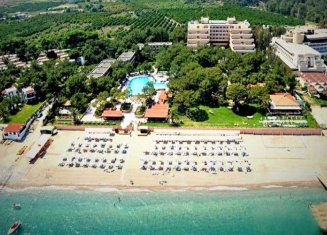 Larissa Club Saphire