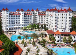 Serenis Hotel Side