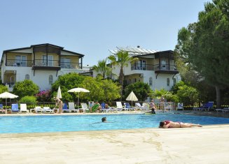 Club Serena Beach