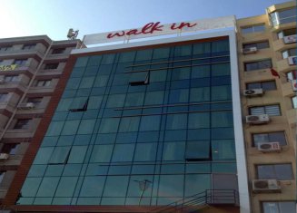 Walk In Hotel