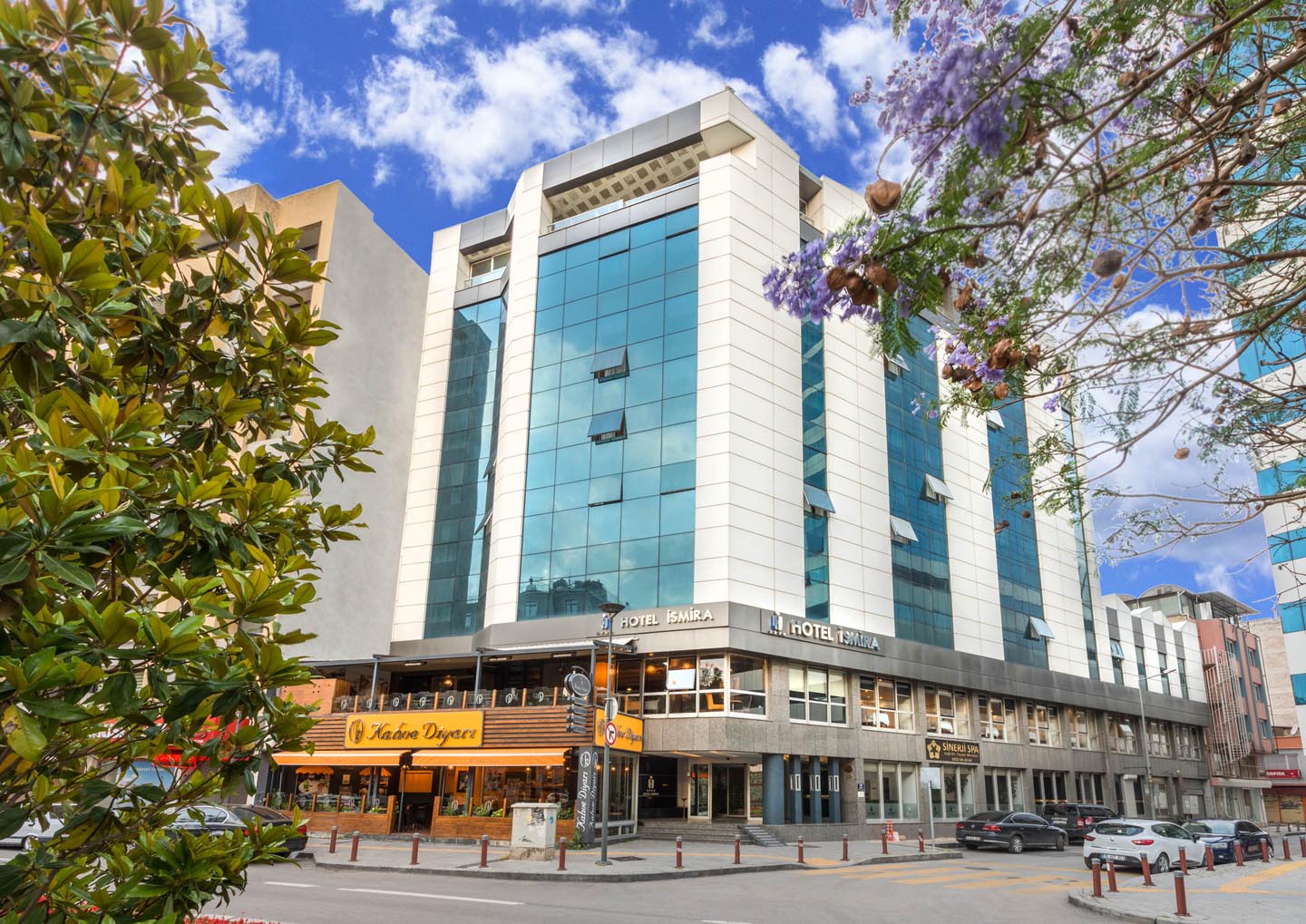 İsmira Hotel