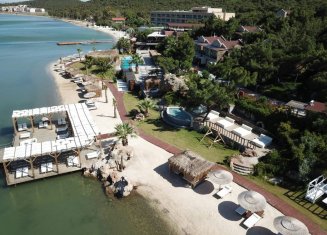 Ivy Sailing Resort