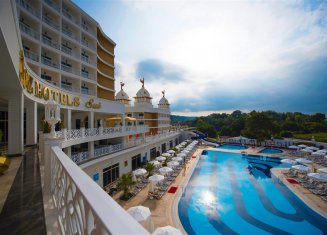 Oz Hotels Sui