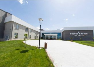 Cherry Garden City & Spa Hotel