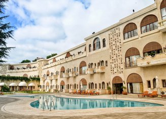 U&ccedil;hisar Kaya Hotel