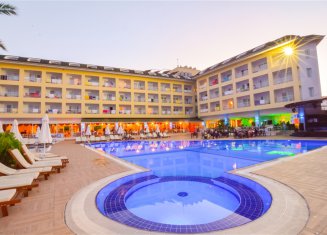 Pine House Otel