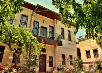 Heaven Cave House