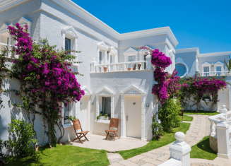 Art Suites Hotel
