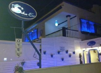 Ala&ccedil;atı Sakız Ev Hotel