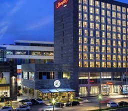 Hampton by Hilton Kocaeli Symbol