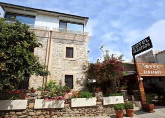Albatros Otel