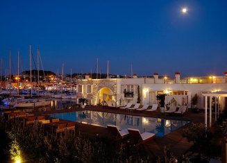 &Ccedil;eşme Marina Konuk Evi