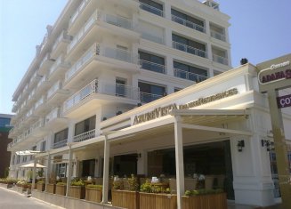 Azurevista Residance & Suite Hotel