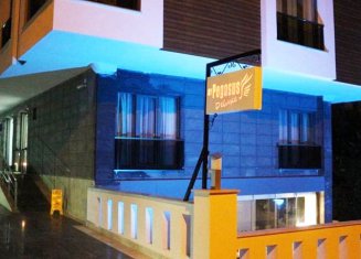 By Pegasus Deluxe Hotel