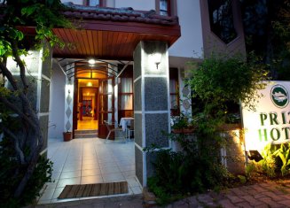 Sherwood Prize Hotel