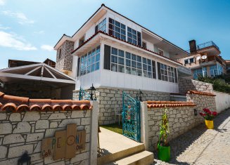Peroni Hotel Ala&ccedil;atı