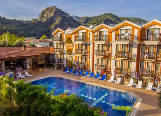 Magic Tulip Beach Hotel