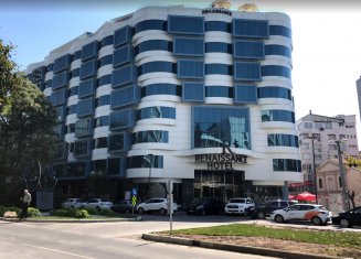 Renaissance Izmir Hotel