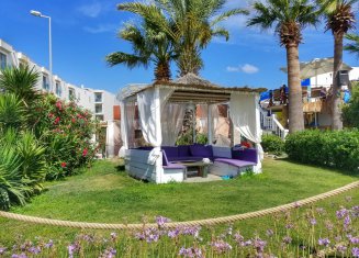 Sun and Sea Beach Hotel
