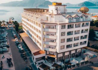 Mert Seaside Hotel  