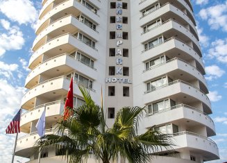 The Corner Park Hotel  
