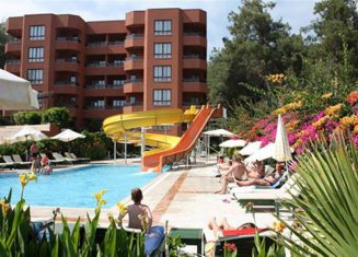 Alara Kum Hotel