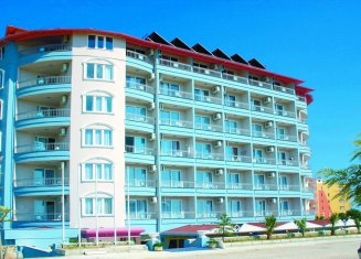 Holiday Line Beach Hotel  