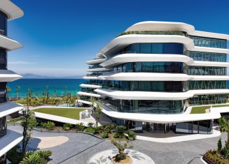 Reges A Luxury Collection Resort & Spa
