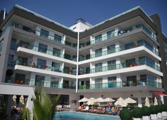 Green Garden Suites