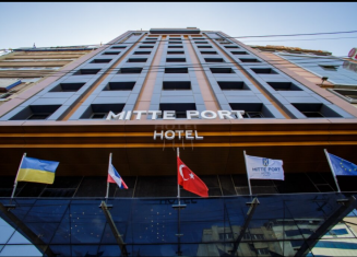 Hotel Mitte Port