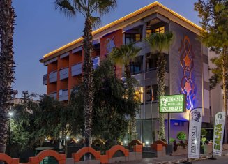 Dionisus Hotel Lara