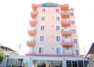 Megas Hotel