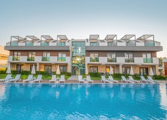 Veranda Suites