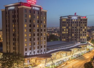Shimall Deluxe Hotel