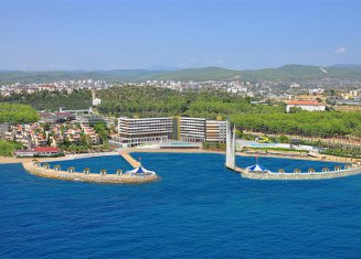 Adin Beach Hotel