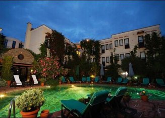 Elvino Hotel Suites