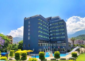 Green Gold Hotel