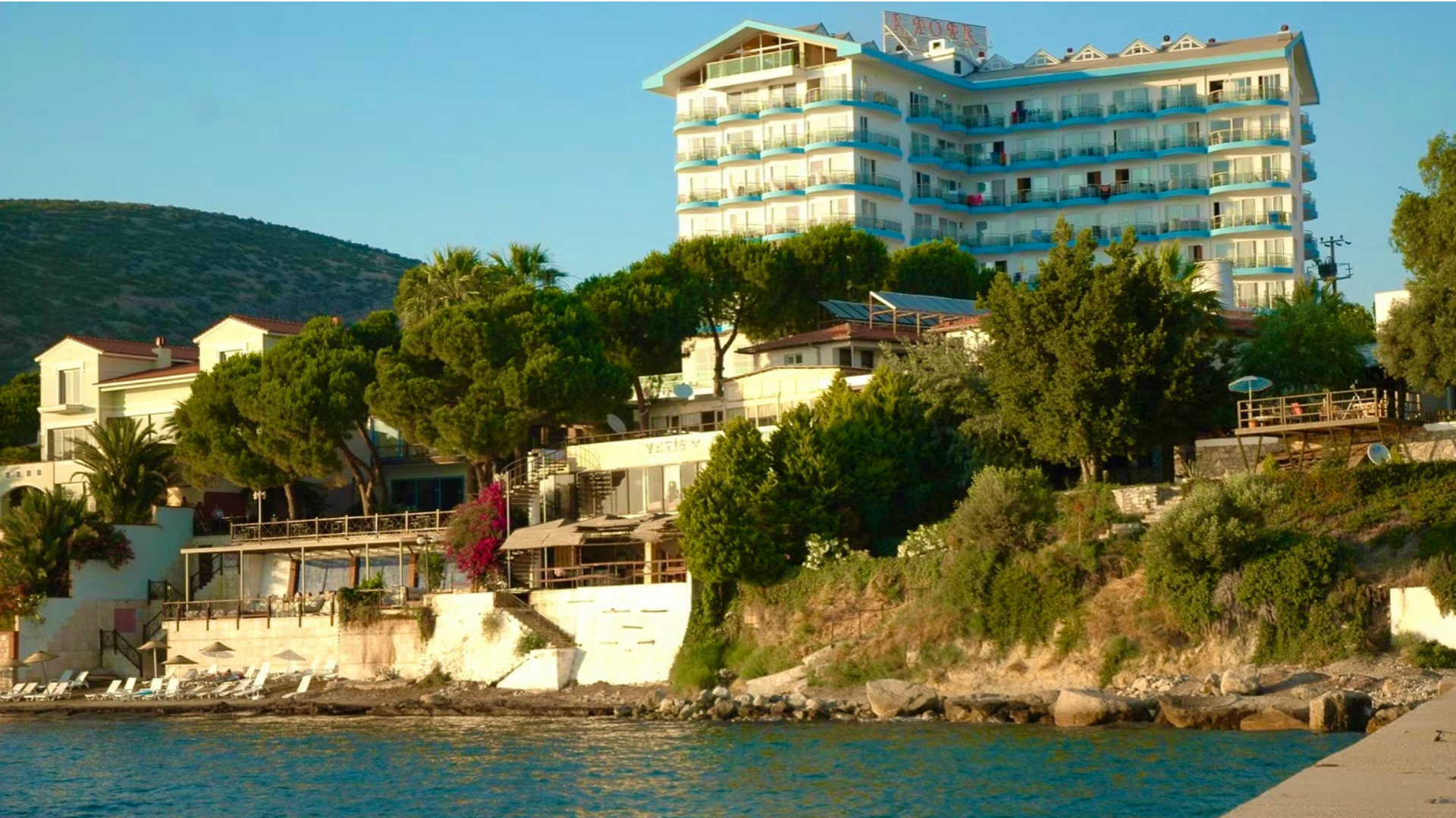 Arora Hotel