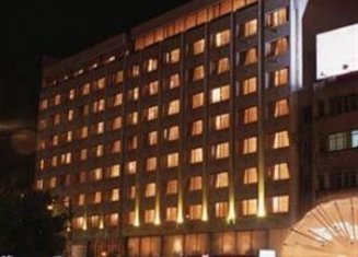 S&uuml;rmeli Adana Otel