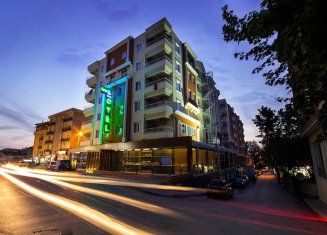 Formback Thermal Hotel