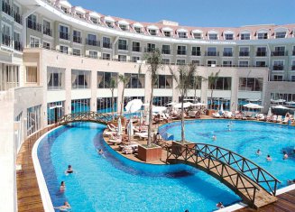 Meder Resort Hotel