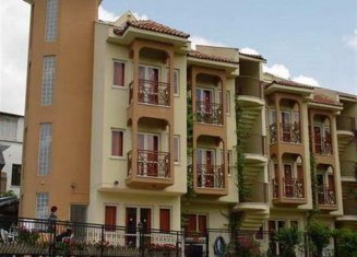 &Ouml;zhan Apart