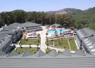 Green Forest Hotel