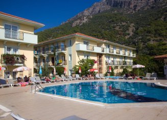 Mavruka Hotel
