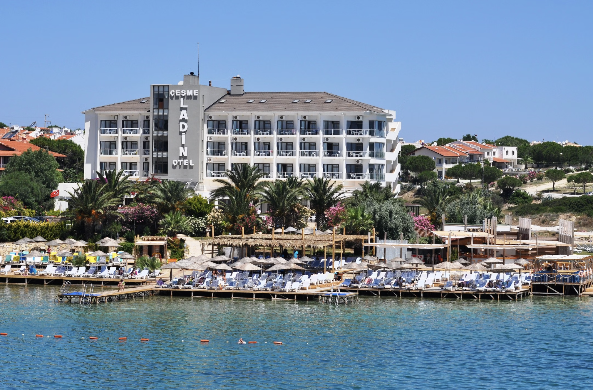 Ladin Otel